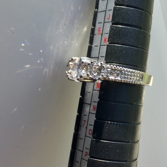 Ring - Picture 4 of 5